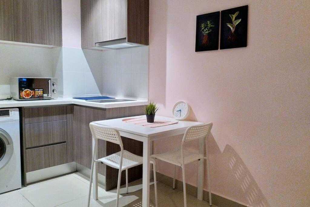 Hb1512- Hyve Studio Unit, Lake View, Cyberjaya, Free Wi-Fi, Free Parking, Netflix,Pool, 3038 外观 照片