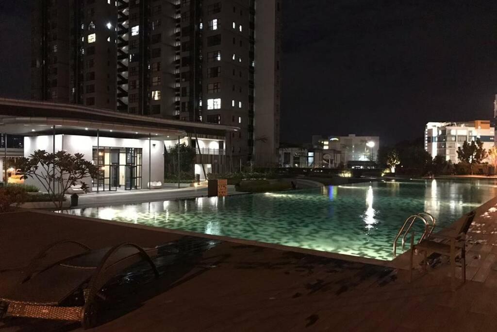 Hb1512- Hyve Studio Unit, Lake View, Cyberjaya, Free Wi-Fi, Free Parking, Netflix,Pool, 3038 外观 照片